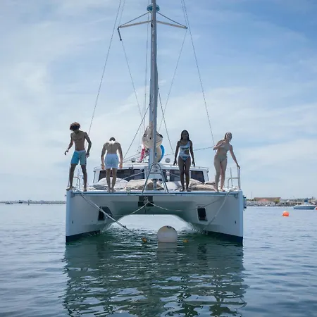 Botel Arraial Sailors *