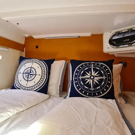 Botel Arraial Sailors Tavira